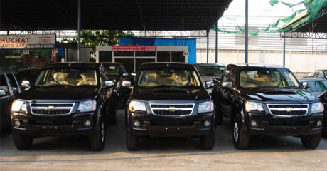 Chevy Colorado 2008 rows  - Get your Chevy now at Soni Motors Thailand and Jim 4x4 Thailand