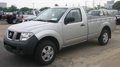 a sneak peak at Nissan Navara Single Cab