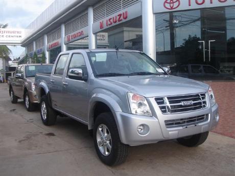 Left Hand Drive isuzu Dmax front view at Thailand top new RHD LHD 4x4 dealer