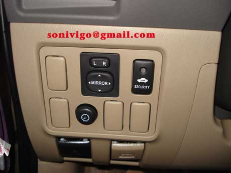 door panel of LHD Toyota Hilux Vigo 2009