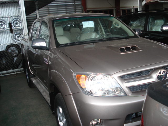 Soni is Asia's largest exporter of Left Hand Drive Toyota Hilux Vigo 