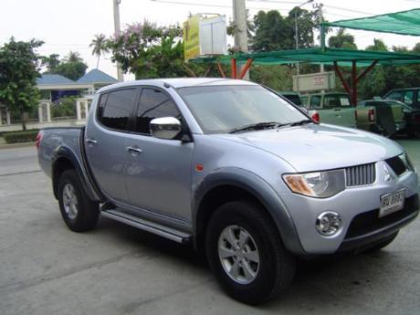 Images (Pics) of new and used Mitsubishi Triton from Thailand's and Dubai's top new and used Mitsubishi L200 2.5 and 3.2 Double Cab