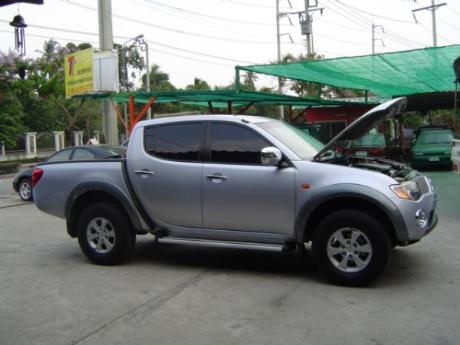 Images (Pics) of new and used Mitsubishi Triton from Thailand's and Dubai's top new and used Mitsubishi L200 2.5 and 3.2 Double Cab