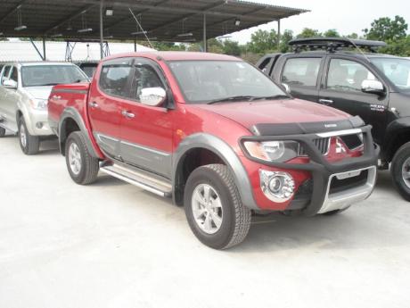 Images (Pics) of new and used Mitsubishi Triton from Thailand's and Dubai's top new and used Mitsubishi L200 2.5 and 3.2 Double Cab