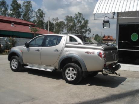 Images (Pics) of new and used Mitsubishi Triton from Thailand's and Dubai's top new and used Mitsubishi L200 2.5 and 3.2 Double Cab