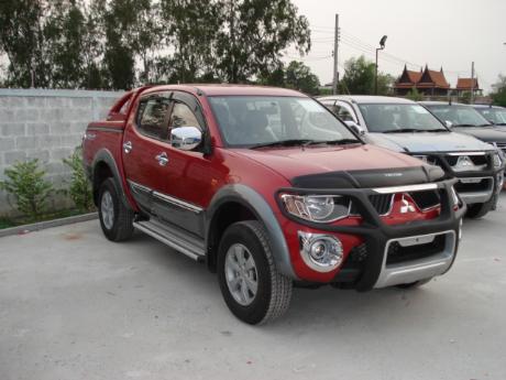 Images (Pics) of new and used Mitsubishi Triton from Thailand's and Dubai's top new and used Mitsubishi L200 2.5 and 3.2 Double Cab