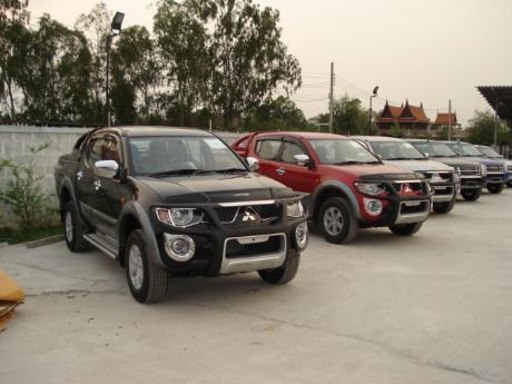 Images (Pics) of new and used Mitsubishi Triton from Thailand's and Dubai's top new and used Mitsubishi L200 2.5 and 3.2 Double Cab