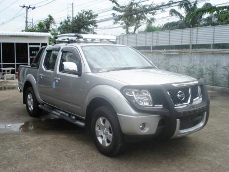 Images (Pics) of new and used Double Cab Nissan Navara from Thailand's and Dubai's top new and used Nissan Navara Single, Extra and Double Cab dealer and exporter Soni Motors