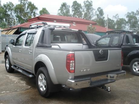 Images (Pics) of new and used Double Cab Nissan Navara from Thailand's and Dubai's top new and used Nissan Navara Single, Extra and Double Cab dealer and exporter Soni Motors