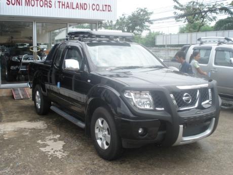 Images (Pics) of new and used Double Cab Nissan Navara from Thailand's and Dubai's top new and used Nissan Navara Single, Extra and Double Cab dealer and exporter Soni Motors