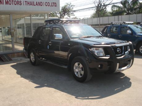 Images (Pics) of new and used Double Cab Nissan Navara from Thailand's and Dubai's top new and used Nissan Navara Single, Extra and Double Cab dealer and exporter Soni Motors