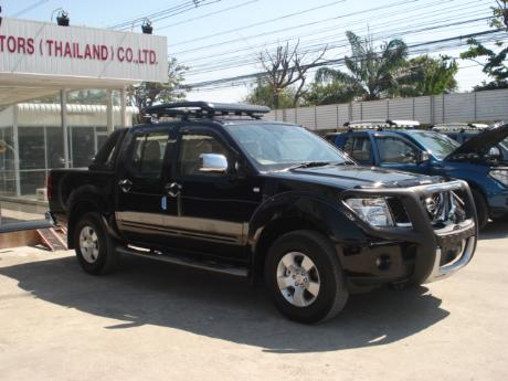 Images (Pics) of new and used Double Cab Nissan Navara from Thailand's and Dubai's top new and used Nissan Navara Single, Extra and Double Cab dealer and exporter Soni Motors