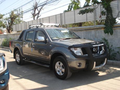 Images (Pics) of new and used Double Cab Nissan Navara from Thailand's and Dubai's top new and used Nissan Navara Single, Extra and Double Cab dealer and exporter Soni Motors