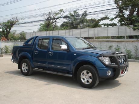 Images (Pics) of new and used Double Cab Nissan Navara from Thailand's and Dubai's top new and used Nissan Navara Single, Extra and Double Cab dealer and exporter Soni Motors