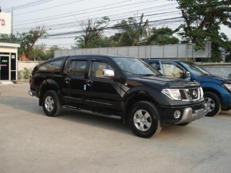 Images (Pics) of new and used Double Cab Nissan Navara from Thailand's and Dubai's top new and used Nissan Navara Single, Extra and Double Cab dealer and exporter Soni Motors