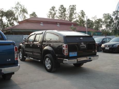 Images (Pics) of new and used Double Cab Nissan Navara from Thailand's and Dubai's top new and used Nissan Navara Single, Extra and Double Cab dealer and exporter Soni Motors