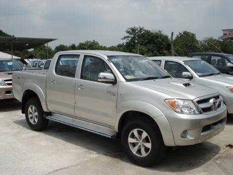 new Toyota Hilux Vigo Double Cab at Thailand's top Toyota Hilux Vigo dealer Soni Motors Thailand