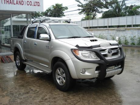 new Toyota Hilux Vigo Double Cab at Thailand's top Toyota Hilux Vigo dealer Soni Motors Thailand