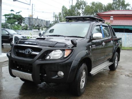 new Toyota Hilux Vigo Double Cab at Thailand's top Toyota Hilux Vigo dealer Soni Motors Thailand