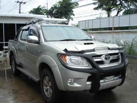 new Toyota Hilux Vigo Double Cab at Thailand's top Toyota Hilux Vigo dealer Soni Motors Thailand