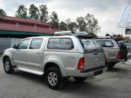 new Toyota Hilux Vigo Double Cab at Thailand's top Toyota Hilux Vigo dealer Soni Motors Thailand