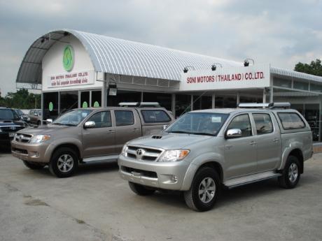 new Toyota Hilux Vigo Double Cab at Thailand's top Toyota Hilux Vigo dealer Soni Motors Thailand