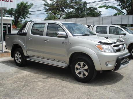 new Toyota Hilux Vigo Double Cab at Thailand's top Toyota Hilux Vigo dealer Soni Motors Thailand