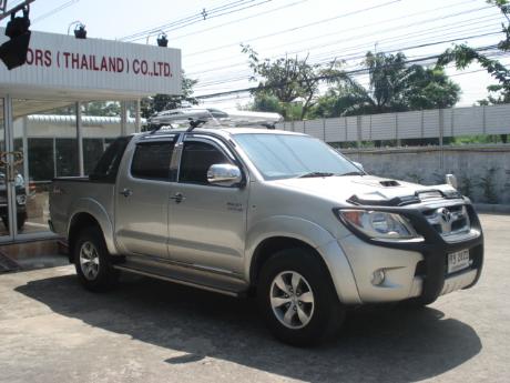 new Toyota Hilux Vigo Double Cab at Thailand's top Toyota Hilux Vigo dealer Soni Motors Thailand