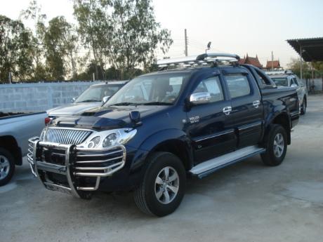 new Toyota Hilux Vigo Double Cab at Thailand's top Toyota Hilux Vigo dealer Soni Motors Thailand