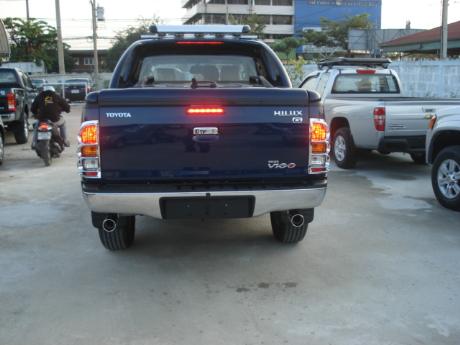 new Toyota Hilux Vigo Double Cab with Superlid at Thailand's top Toyota Hilux Vigo dealer Soni Motors Thailand