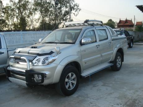 new Toyota Hilux Vigo Double Cab at Thailand's top Toyota Hilux Vigo dealer Soni Motors Thailand