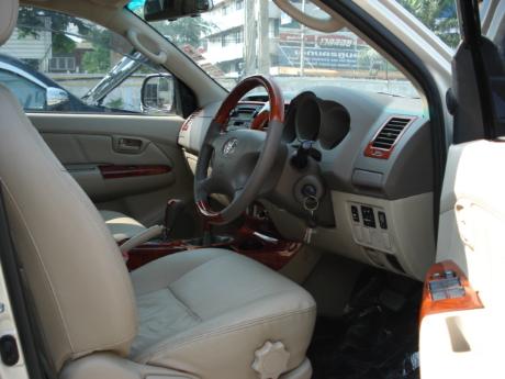 used Toyota Hilux VigoDouble Cab 4x4 G at Thailand's top Toyota new and used Hilux Vigo dealer Soni Motors Thailand