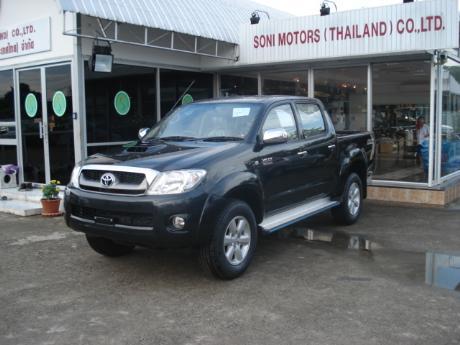 toyota hilux vigo 2009 front view